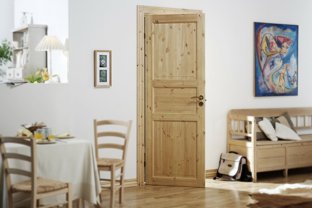 Преимущества и особенности межкомнатных дверей из сосны: качество, натуральность и стиль
